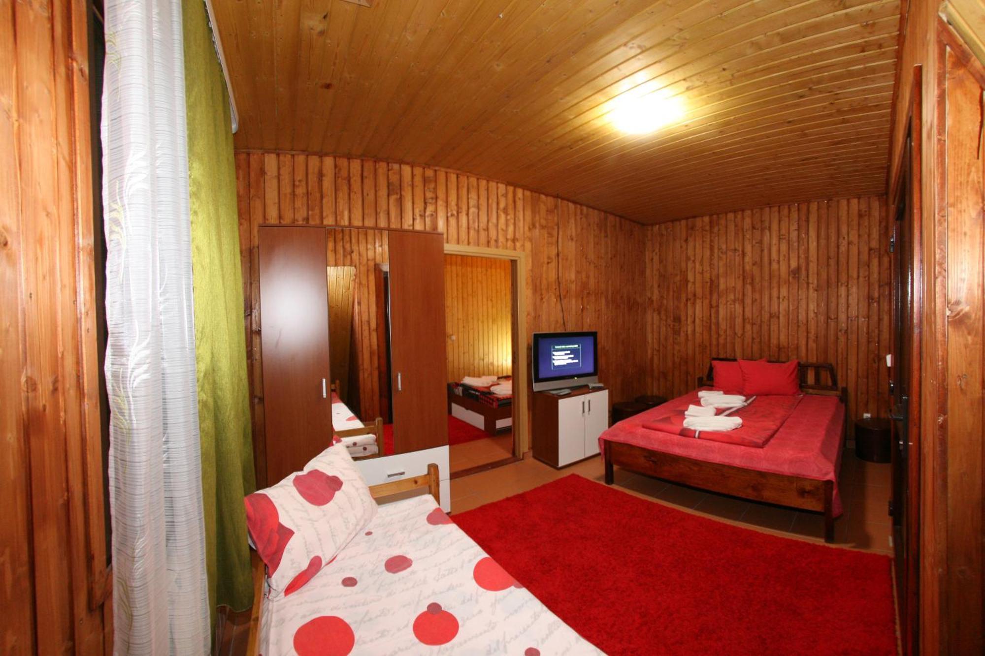 Pensiunea El Plazza Băile Herculane Chambre photo