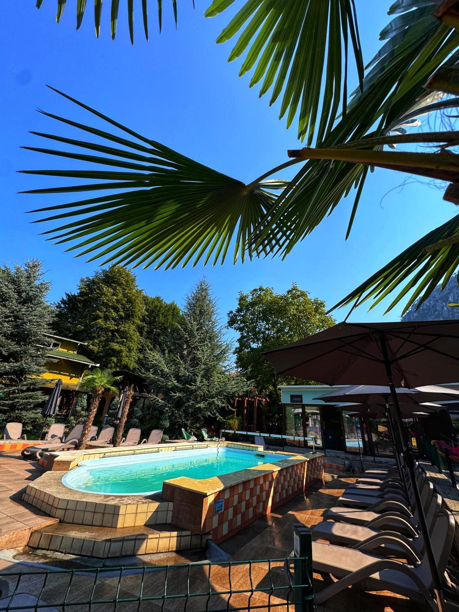 Pensiunea El Plazza Băile Herculane Extérieur photo