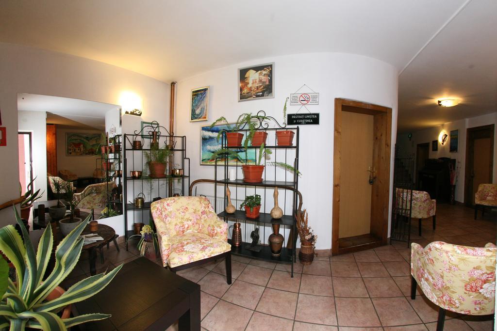 Pensiunea El Plazza Băile Herculane Extérieur photo