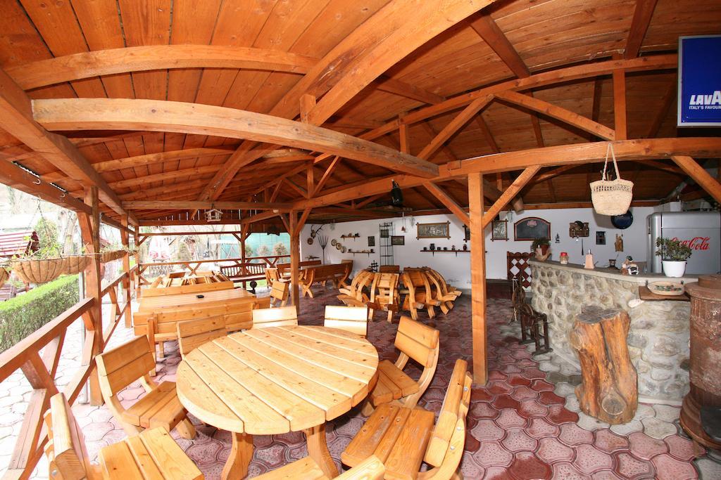 Pensiunea El Plazza Băile Herculane Extérieur photo